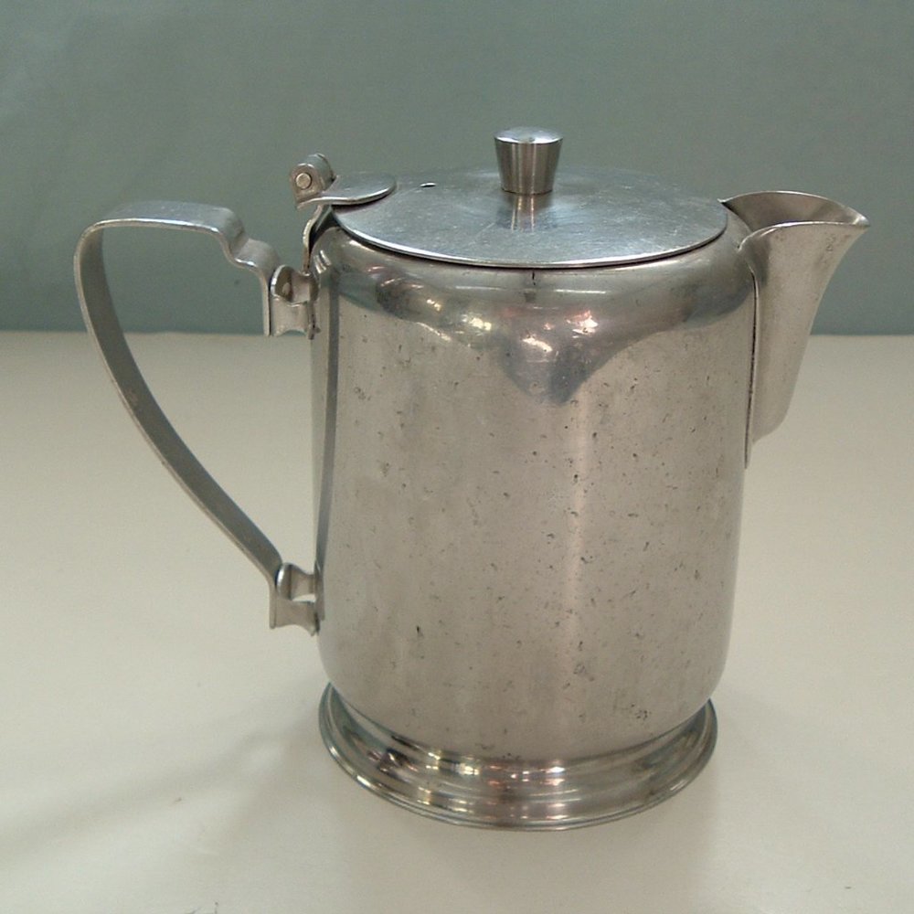 VTG restaurant style metal  pitcher creamer
